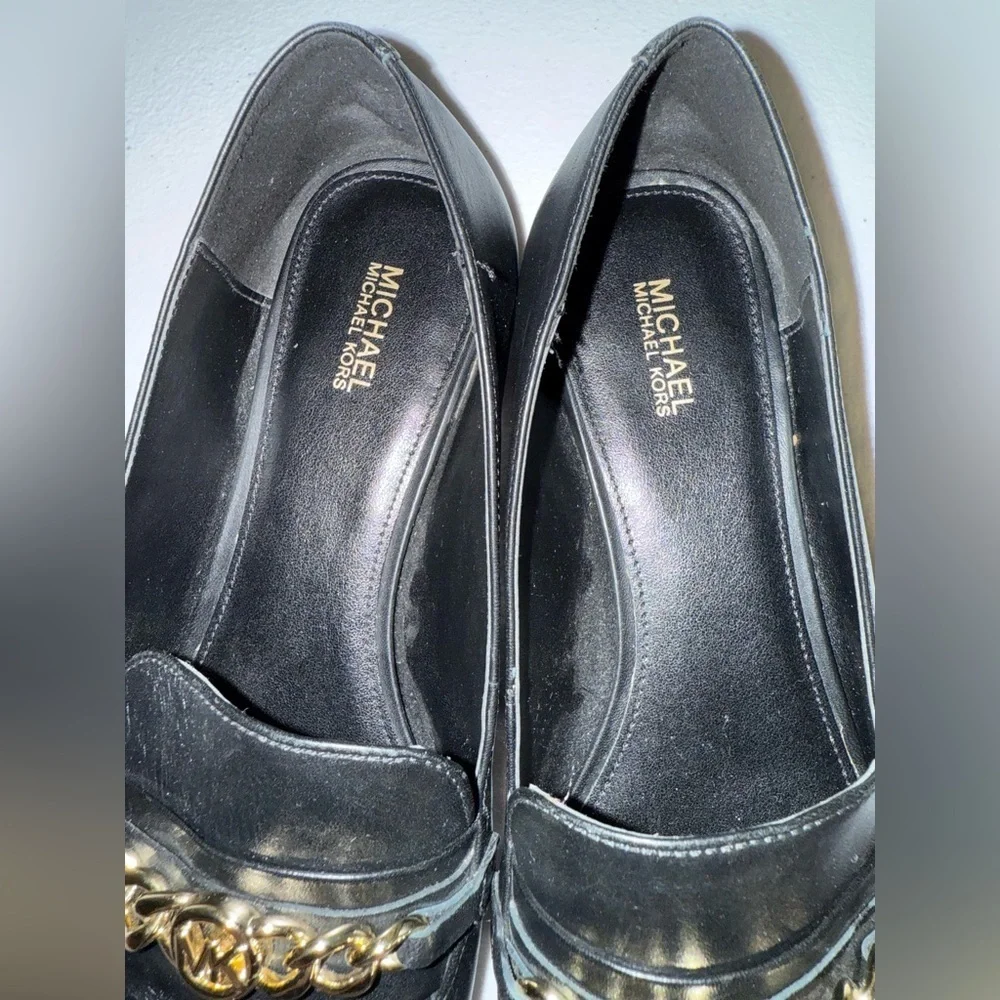 Michael Kors Black Leather Flats Loafers With Gold Tone Chain Women's Size 9.5